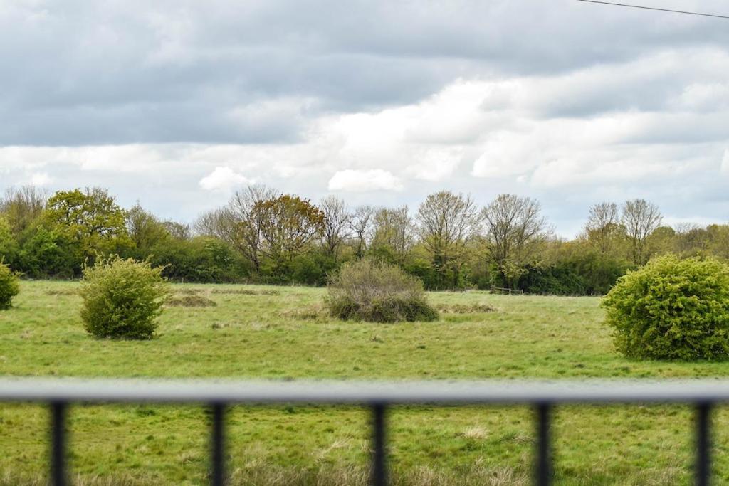 The Lookout At Cloatley Meadow Διαμέρισμα Hankerton Εξωτερικό φωτογραφία
