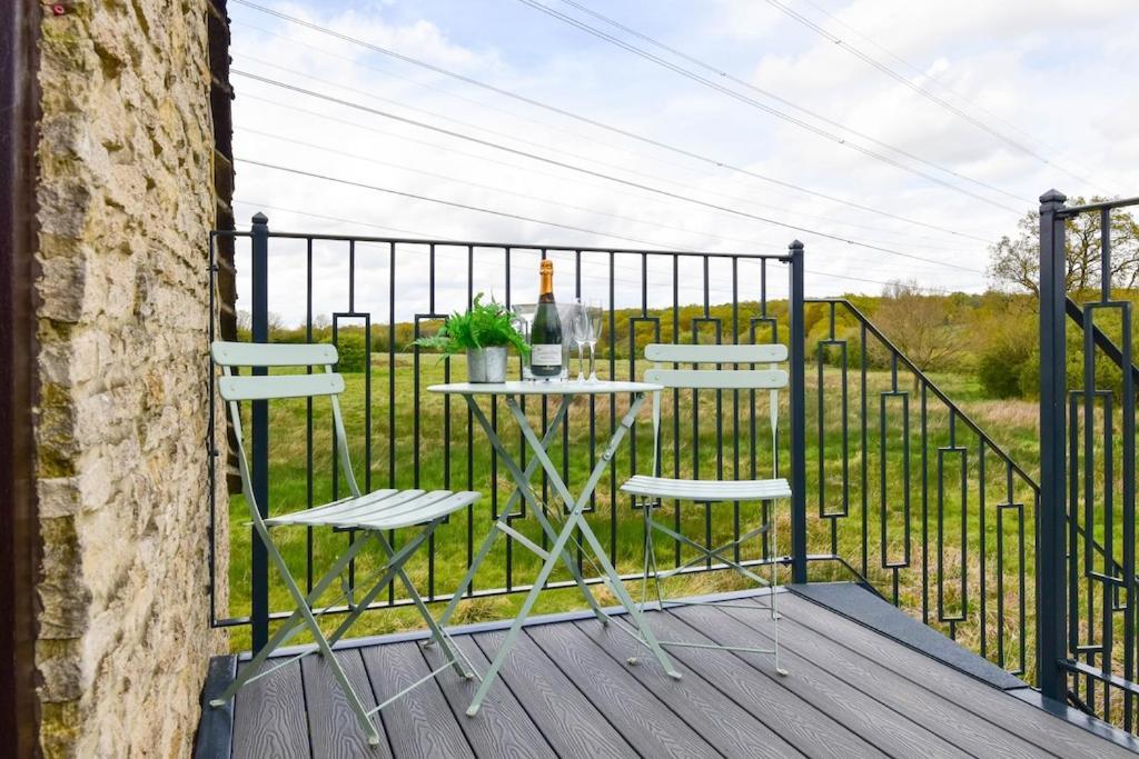 The Lookout At Cloatley Meadow Διαμέρισμα Hankerton Εξωτερικό φωτογραφία